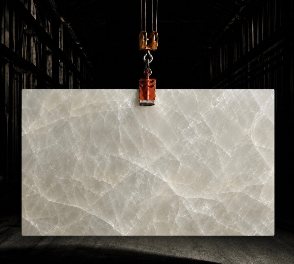 WHITE CRYSTAL ONYX